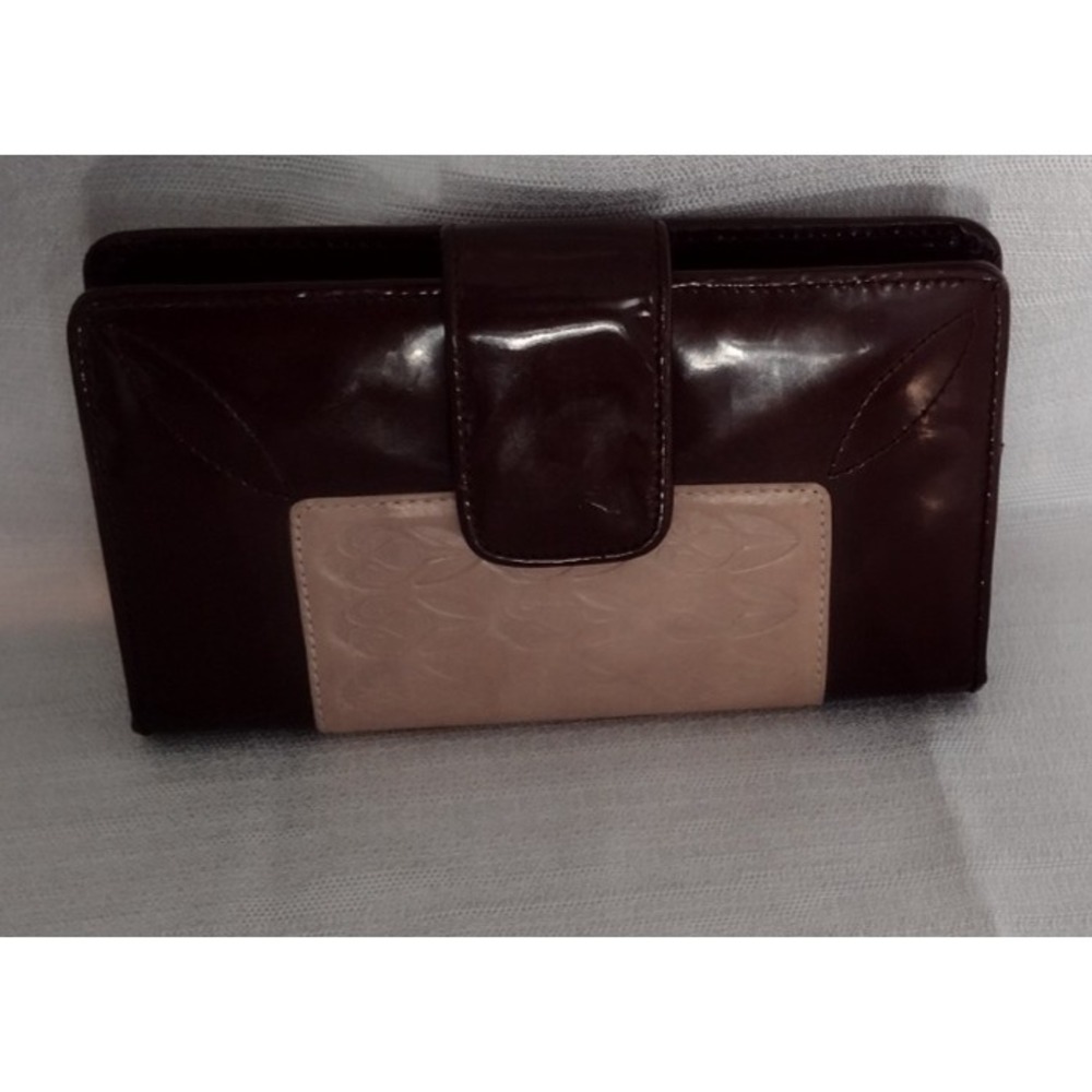 Spencer & Rutherford Women Patterned Leather Wallet with Woven Coin Pocket